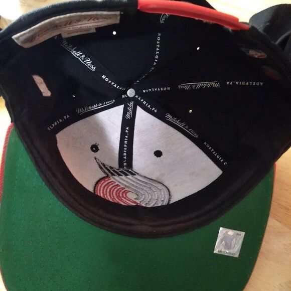 NWT Mitchell & Ness Portland Trailblazers Snap Back Hat - Picture 6 of 10